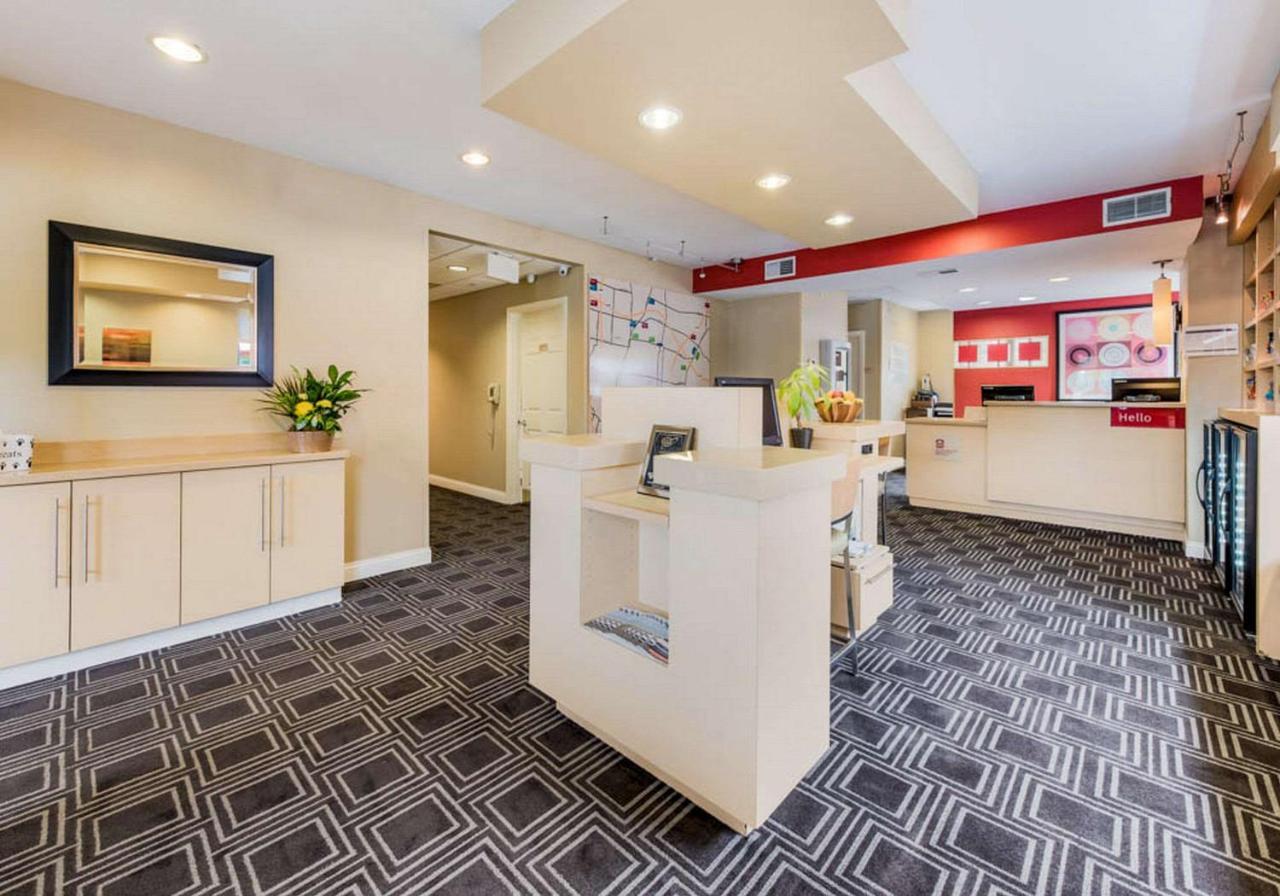 Birch Hills Suites - Blue Ash Exteriör bild