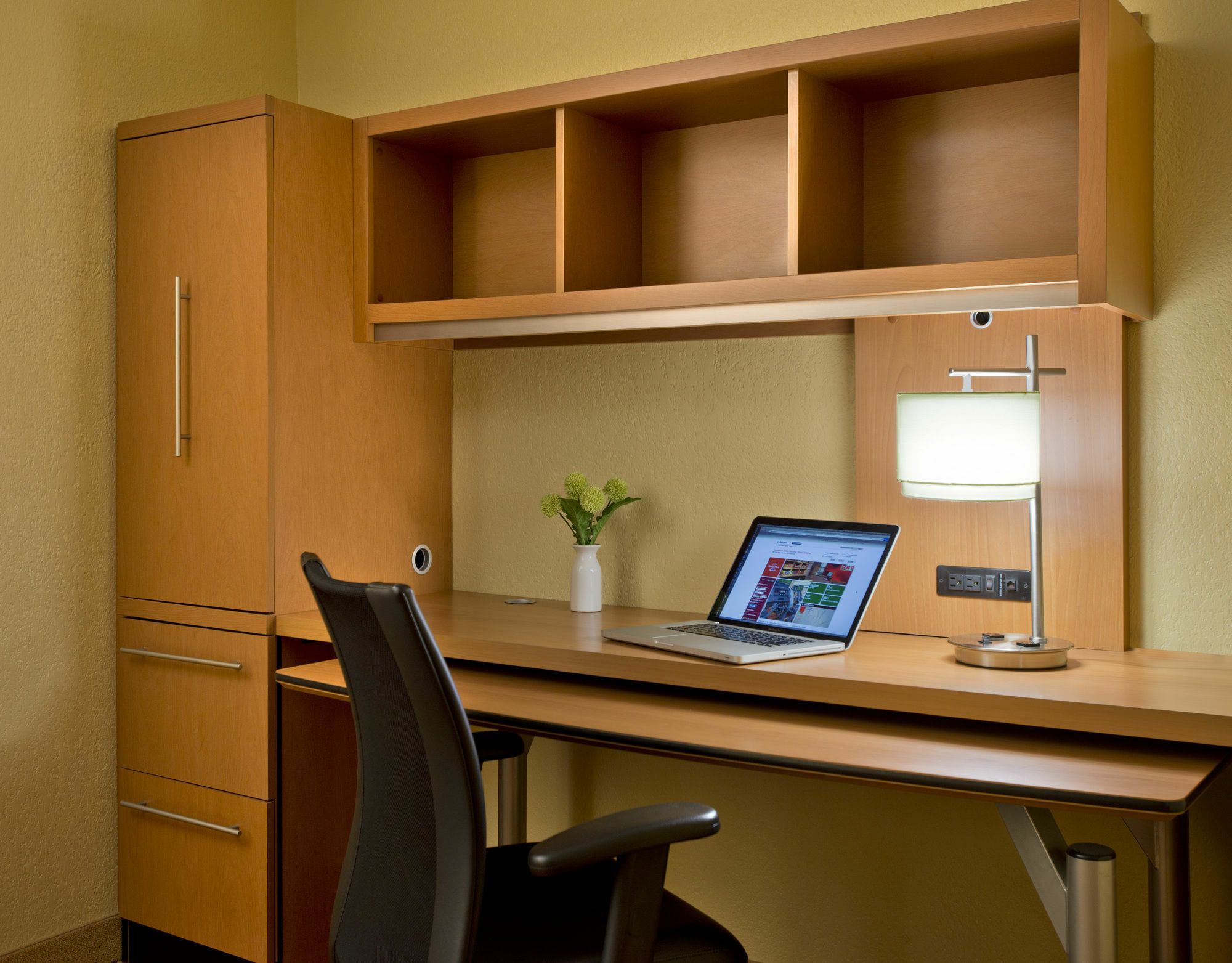 Birch Hills Suites - Blue Ash Exteriör bild